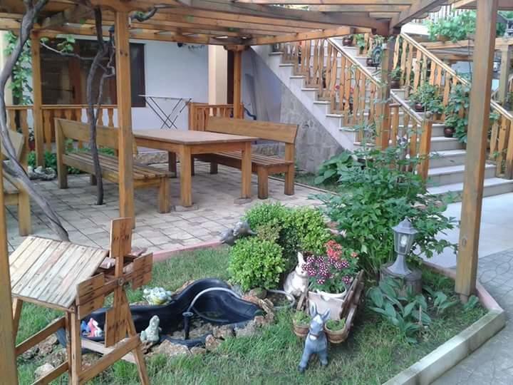 Guest House Nash Dom Kavarna Kültér fotó