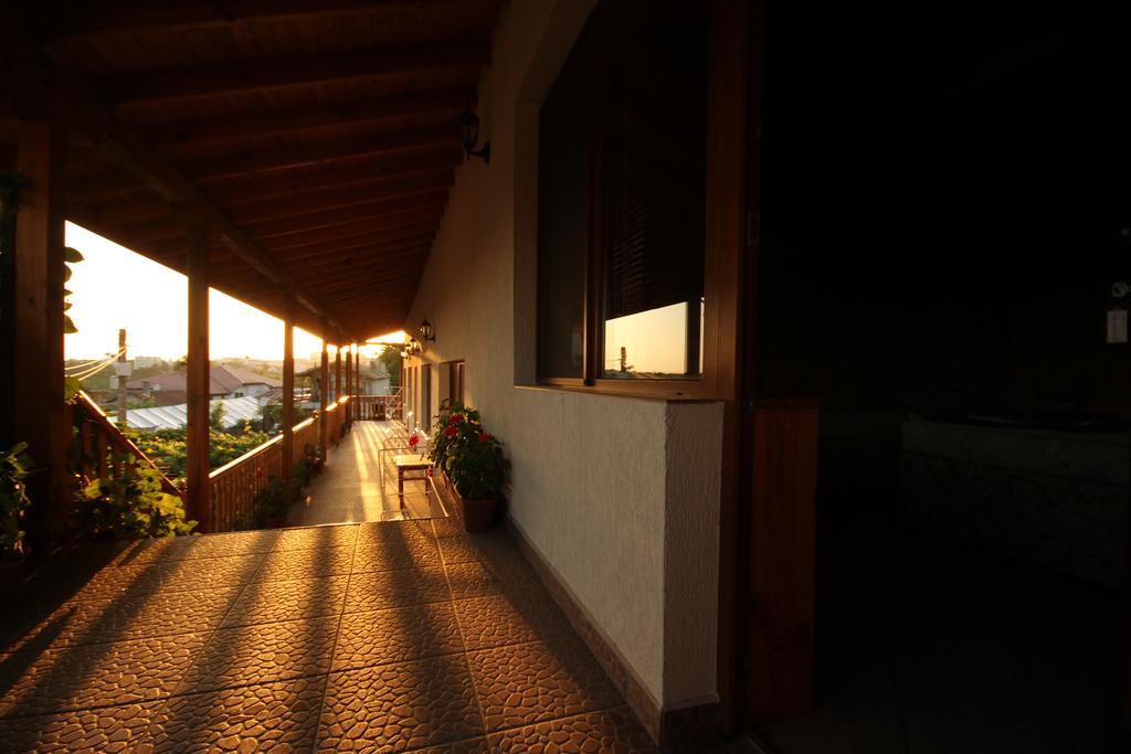 Guest House Nash Dom Kavarna Kültér fotó
