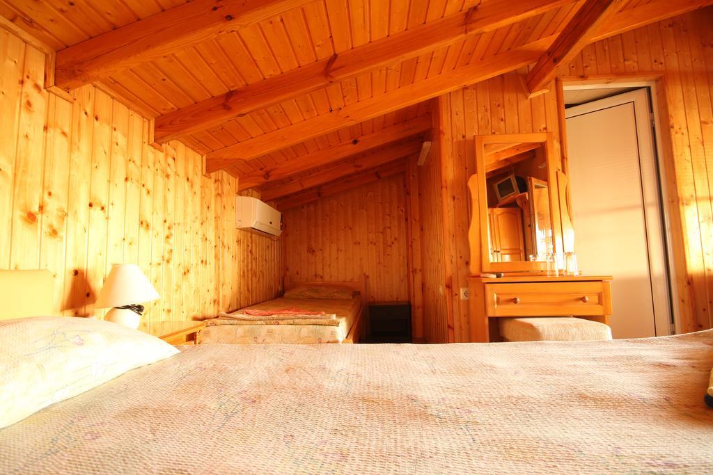 Guest House Nash Dom Kavarna Kültér fotó