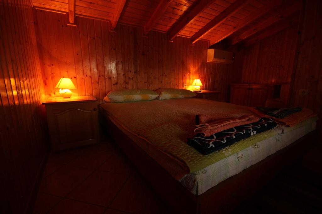 Guest House Nash Dom Kavarna Kültér fotó